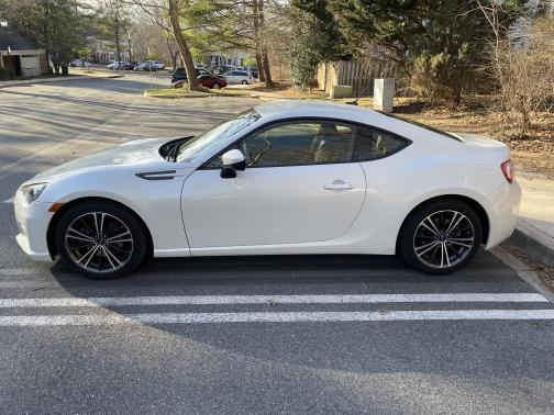 Photo 2 of 14 of 2013 Subaru BRZ Premium